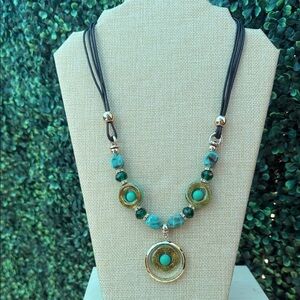 Elegant Teal and Gold Tone Necklace Fashion Jewelry